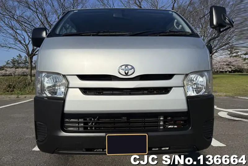 2014 Toyota / Hiace Stock No. 136664