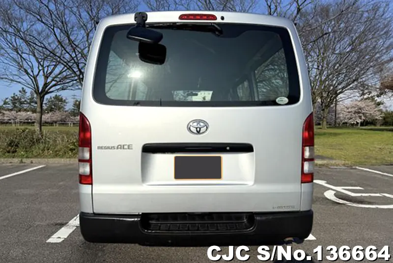 2014 Toyota / Hiace Stock No. 136664