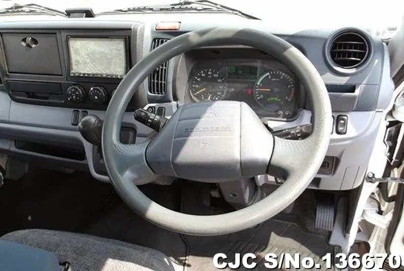 2015 Mitsubishi / Canter Stock No. 136670