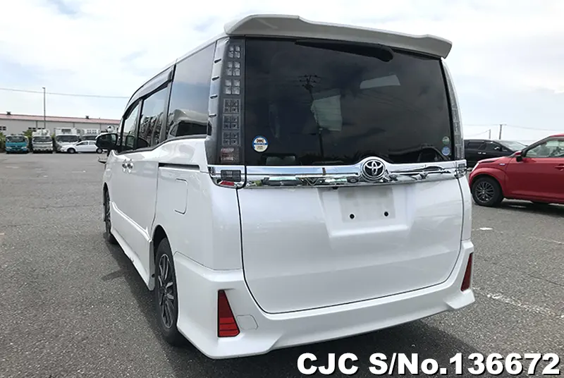 2017 Toyota / Voxy Stock No. 136672