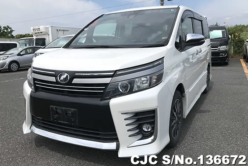 2017 Toyota / Voxy Stock No. 136672