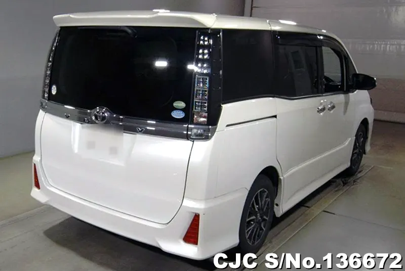 2017 Toyota / Voxy Stock No. 136672