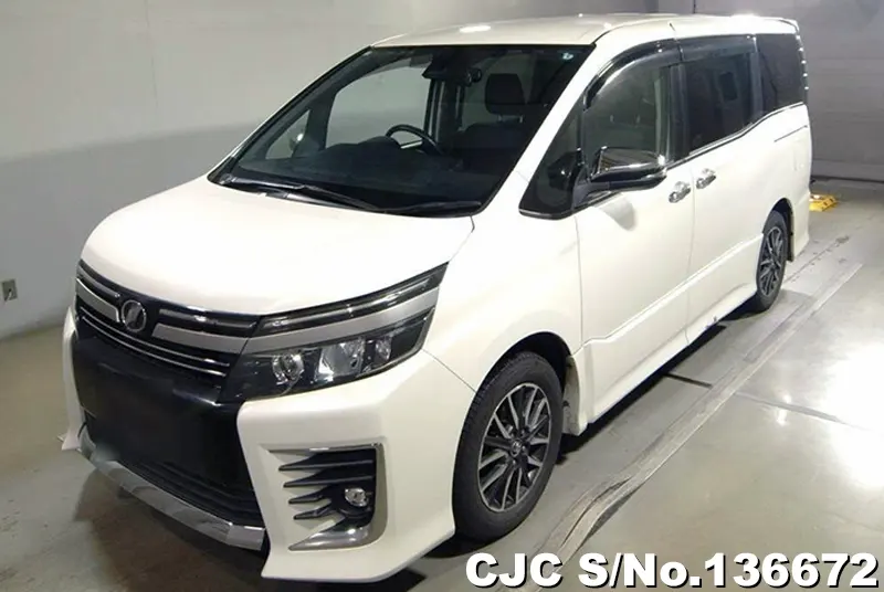 2017 Toyota / Voxy Stock No. 136672