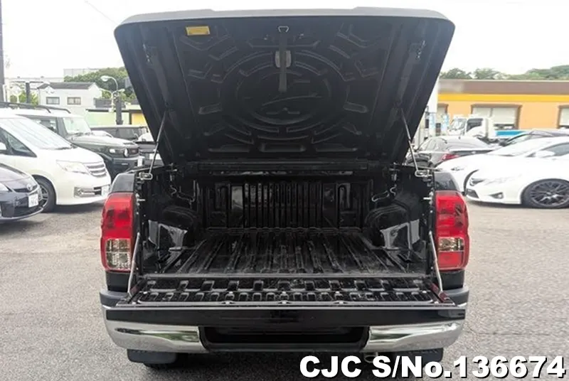 2018 Toyota / Hilux Stock No. 136674