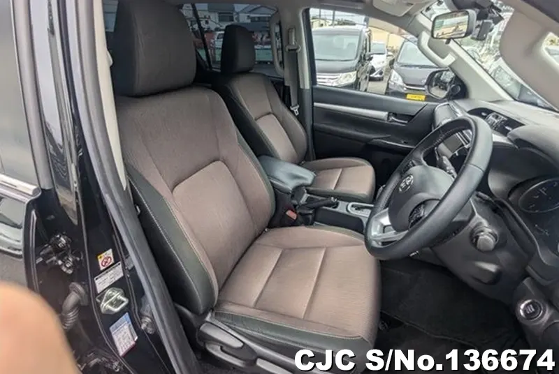 2018 Toyota / Hilux Stock No. 136674