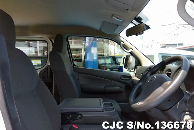 2018 Nissan / Caravan Stock No. 136678