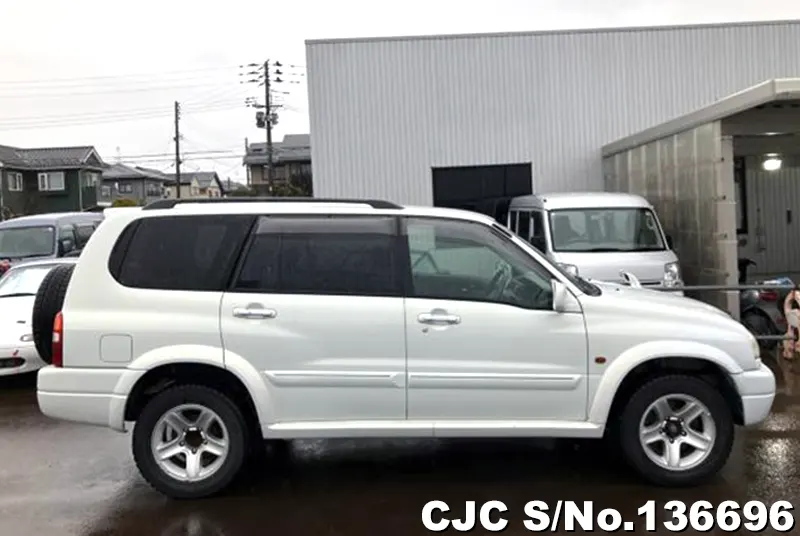 2001 Suzuki / Escudo Stock No. 136696
