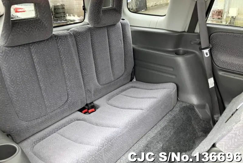 2001 Suzuki / Escudo Stock No. 136696