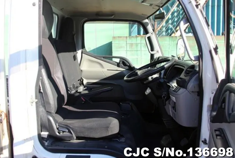 2017 Mitsubishi / Canter Stock No. 136698