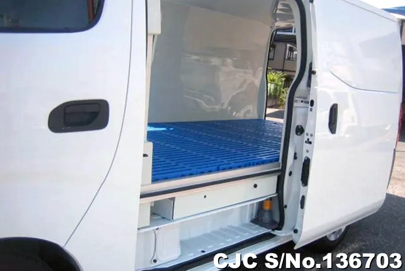 2020 Nissan / Caravan Stock No. 136703