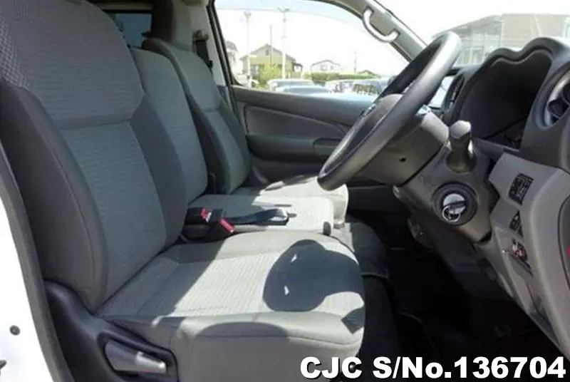 2021 Nissan / Caravan Stock No. 136704