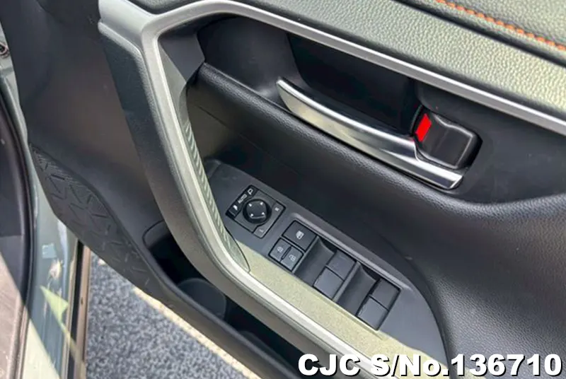 2019 Toyota / Rav4 Stock No. 136710