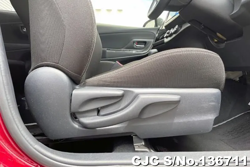 2019 Toyota / Vitz Stock No. 136711