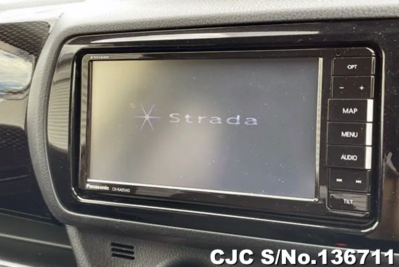 2019 Toyota / Vitz Stock No. 136711