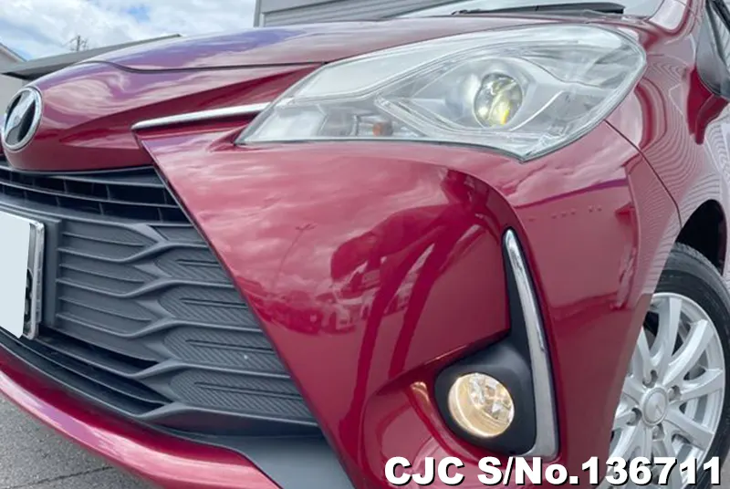 2019 Toyota / Vitz Stock No. 136711