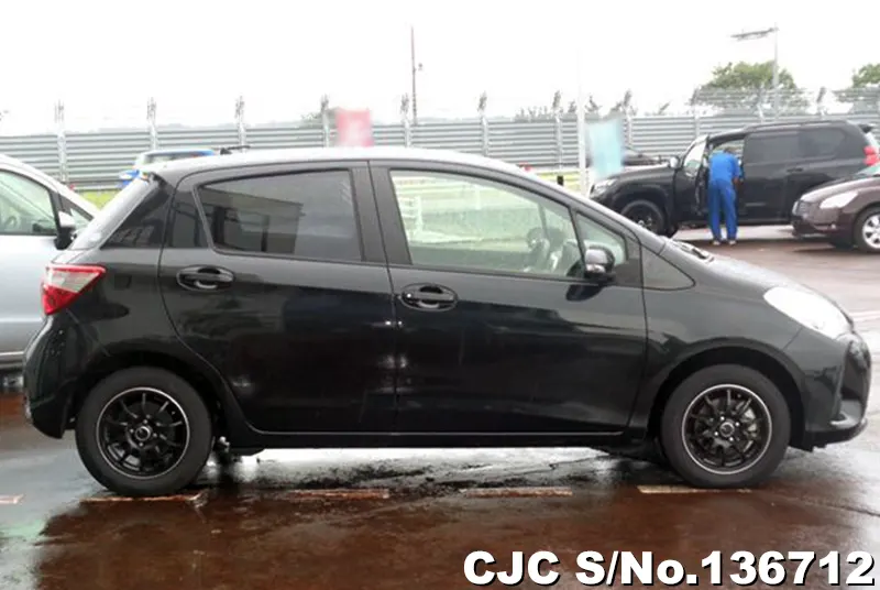 2019 Toyota / Vitz Stock No. 136712