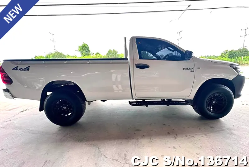 2019 Toyota / Hilux / Revo Stock No. 136714