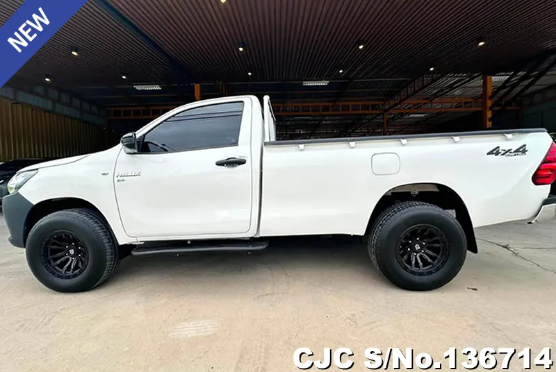 2019 Toyota / Hilux / Revo Stock No. 136714