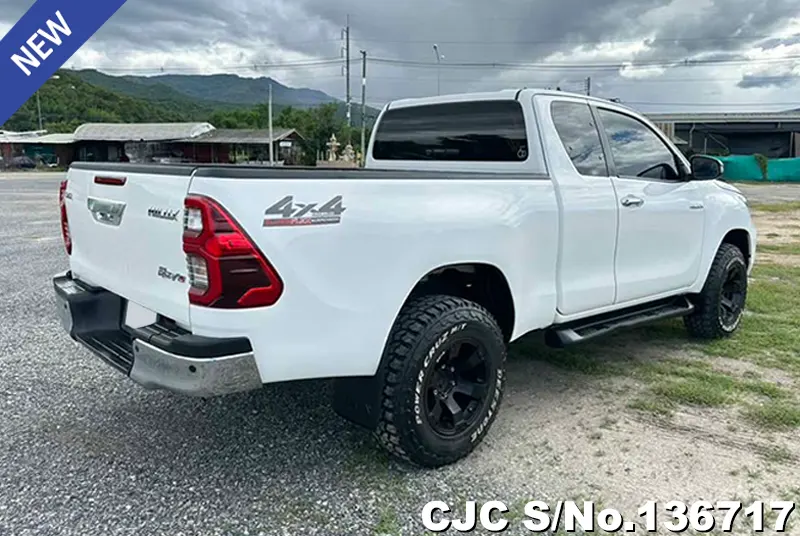 2022 Toyota / Hilux / Revo Stock No. 136717