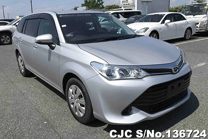 Toyota / Corolla Fielder 2015