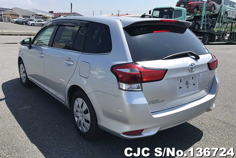 Toyota Corolla Fielder in Silver for Sale Image 1