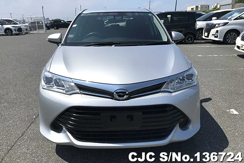 Toyota Corolla Fielder in Silver for Sale Image 4