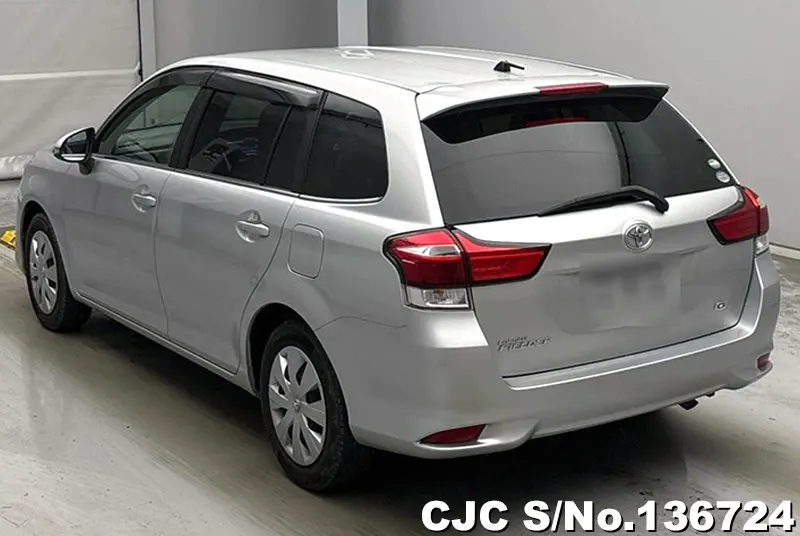 2015 Toyota / Corolla Fielder Stock No. 136724