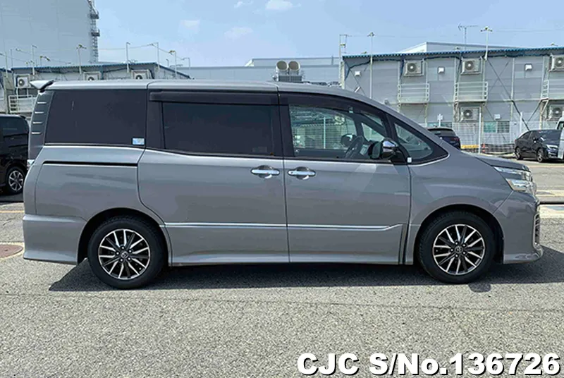 2016 Toyota / Voxy Stock No. 136726