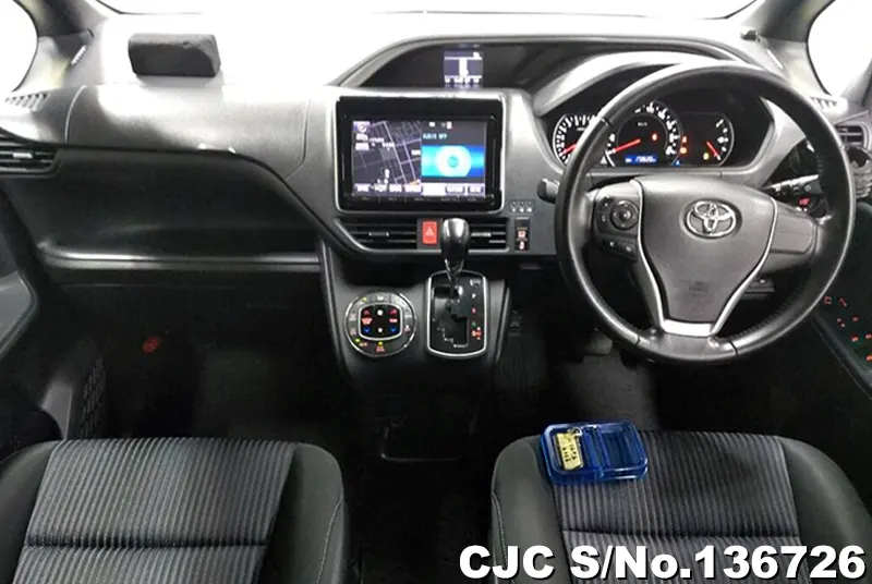 2016 Toyota / Voxy Stock No. 136726
