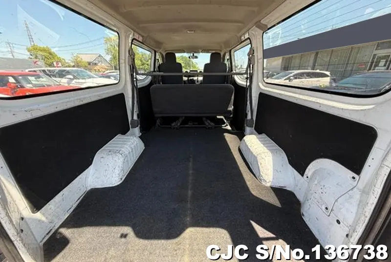 2016 Nissan / Caravan Stock No. 136738