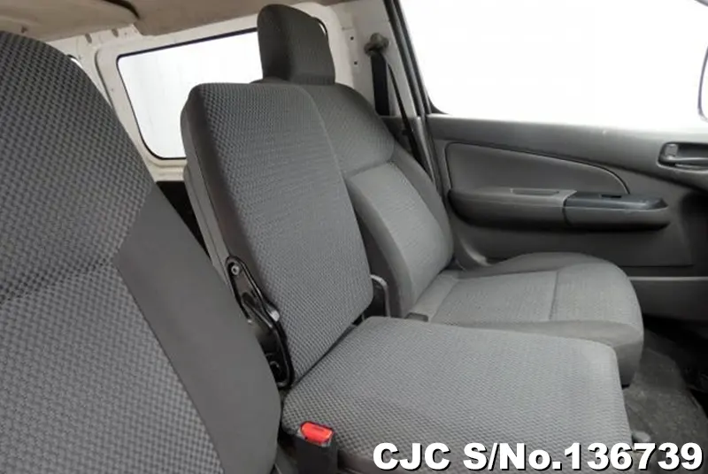 2014 Nissan / Caravan Stock No. 136739