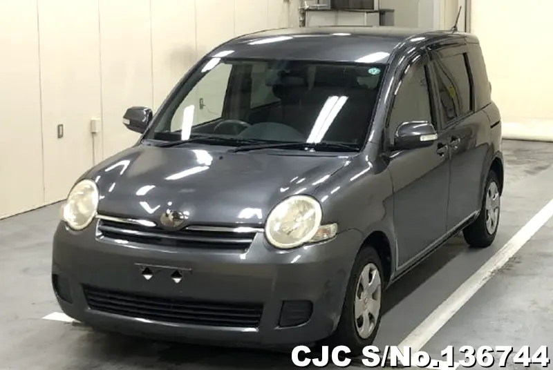 2009 Toyota / Sienta Stock No. 136744