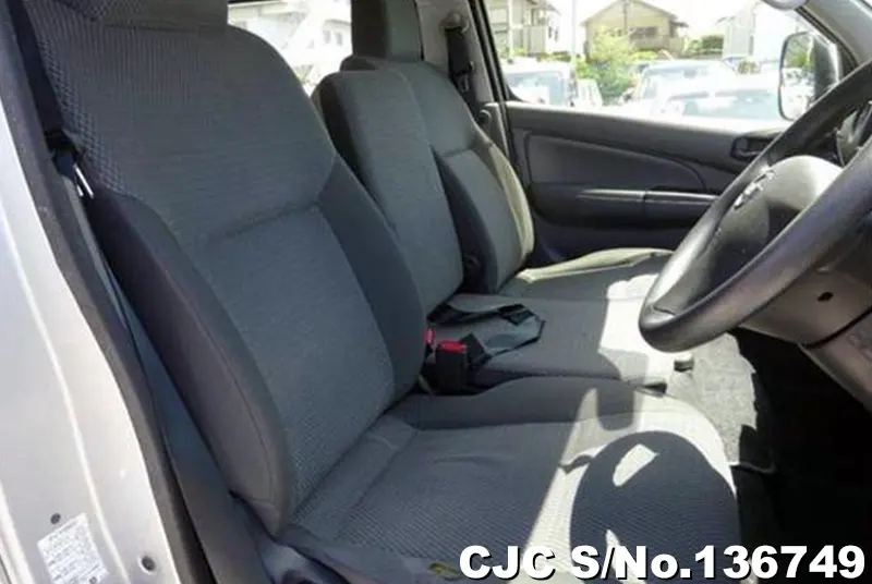 2018 Nissan / Caravan Stock No. 136749
