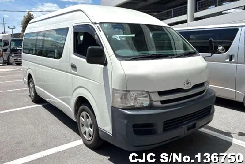 2009 Toyota / Hiace / Commuter Stock No. 136750