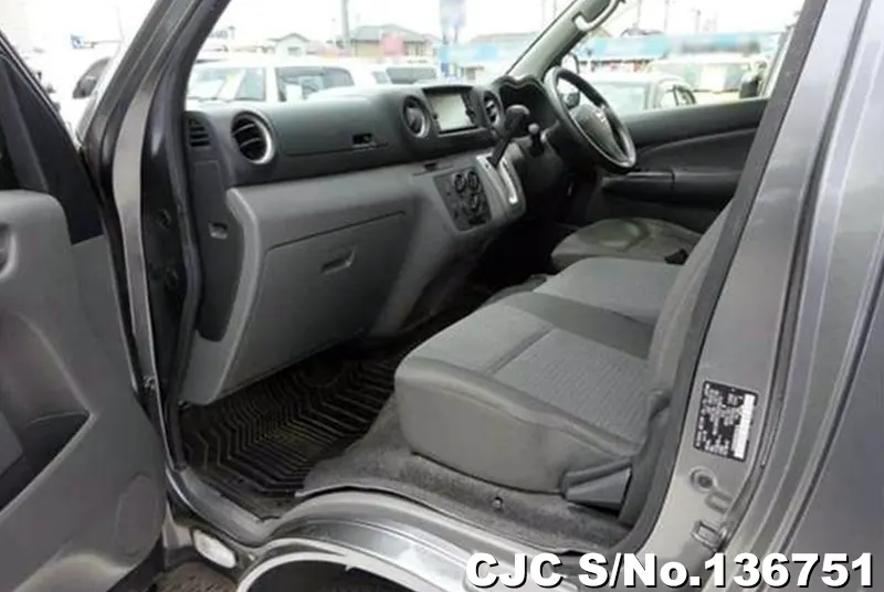 2021 Nissan / Caravan Stock No. 136751