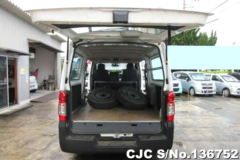 2019 Nissan / Caravan Stock No. 136752