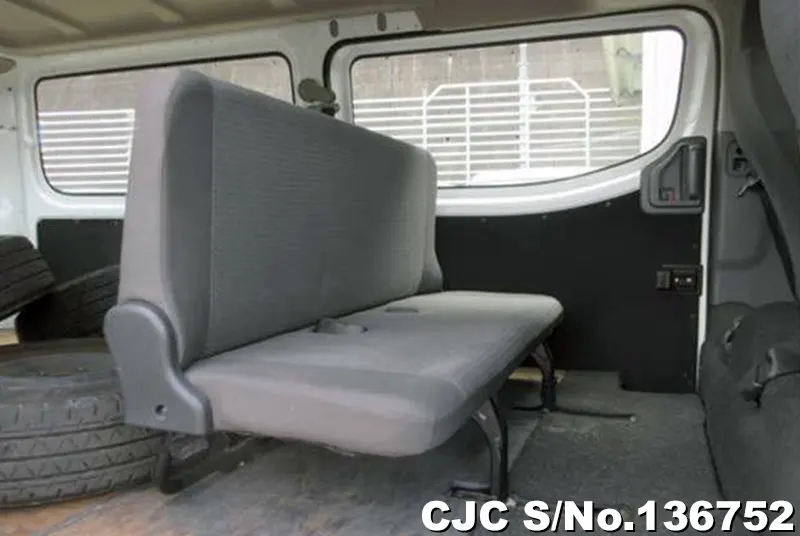 2019 Nissan / Caravan Stock No. 136752