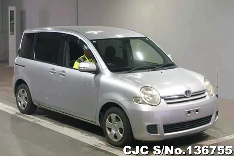 2009 Toyota / Sienta Stock No. 136755