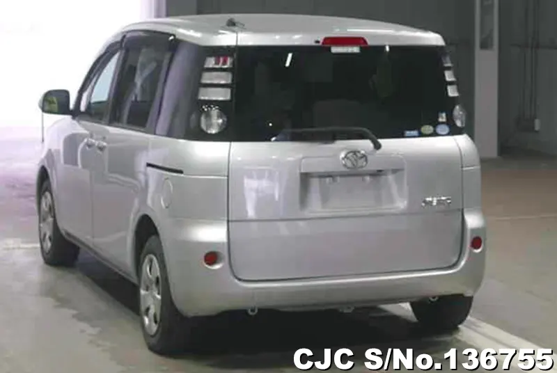 2009 Toyota / Sienta Stock No. 136755