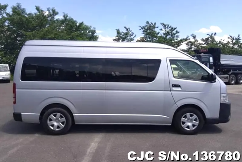 2015 Toyota / Hiace Stock No. 136780