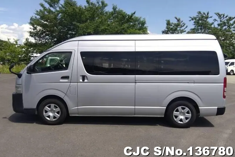 2015 Toyota / Hiace Stock No. 136780