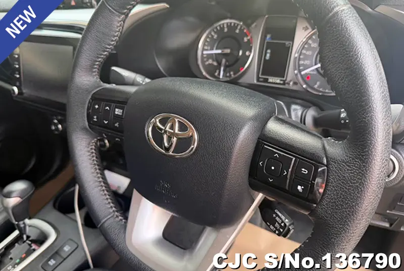 2021 Toyota / Hilux / Revo Stock No. 136790