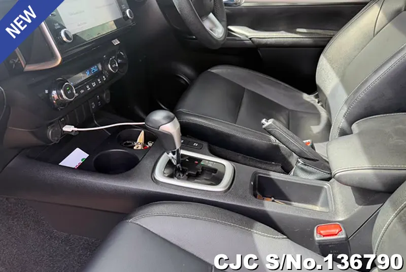 2021 Toyota / Hilux / Revo Stock No. 136790