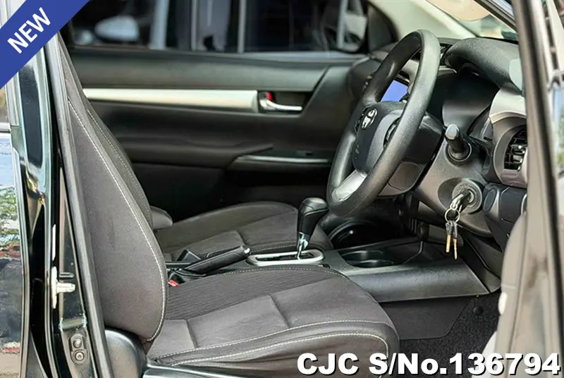 2020 Toyota / Hilux / Revo Stock No. 136794