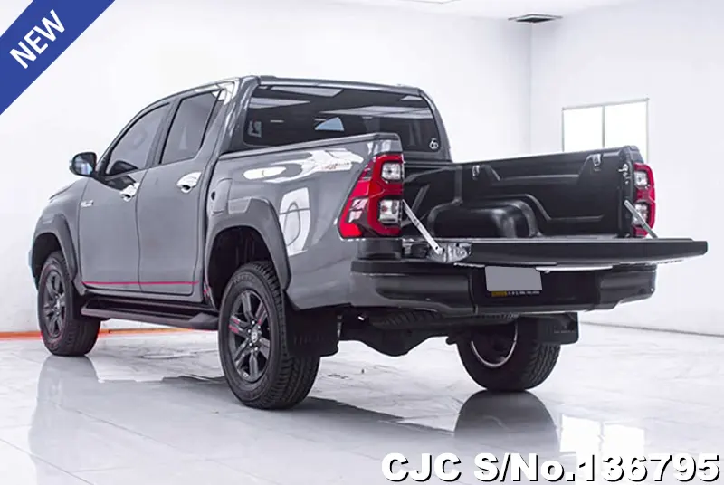 2023 Toyota / Hilux / Revo Stock No. 136795