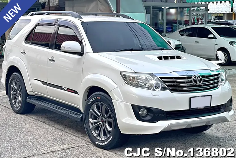 2013 Toyota / Fortuner Stock No. 136802