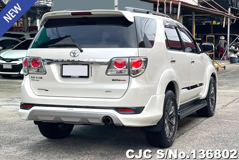 Toyota Fortuner in White for Sale Image 2