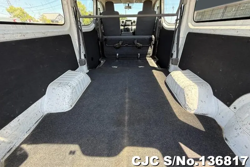 2016 Nissan / Caravan Stock No. 136817