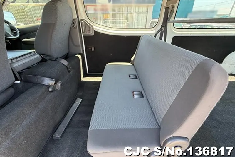 2016 Nissan / Caravan Stock No. 136817