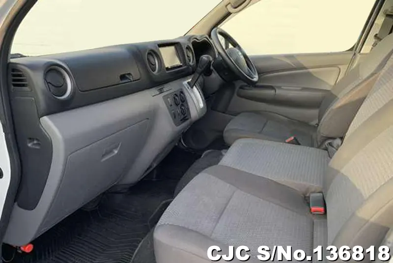 2018 Nissan / Caravan Stock No. 136818